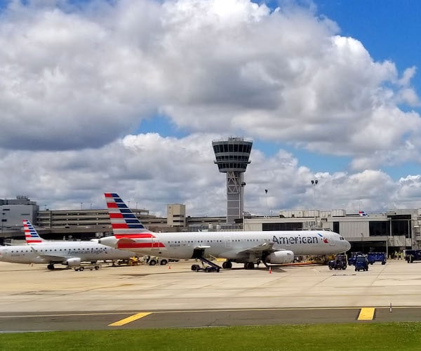 Philadelphia Flight Hits Severe Turbulence, 10 Injured