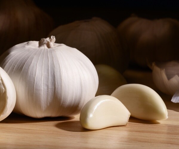 whole garlic, cloves