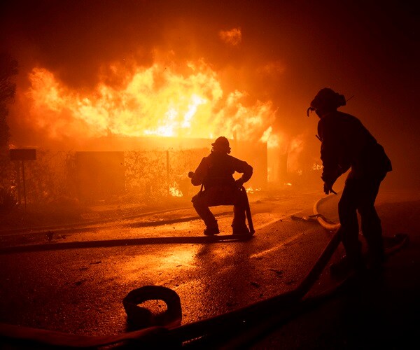 California Faces Fraught Path Out of Wildfire, Power Crisis