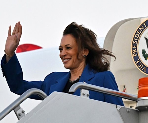 kamala harris waves