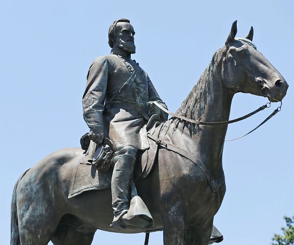 Charlottesville City Council Votes to Remove Statue of 'Stonewall' Jackson