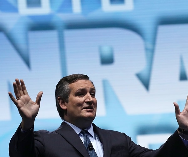 ted cruz speaks at an nra even