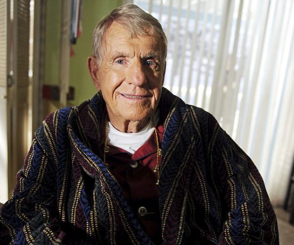 TMZ: 'Coach' Star Jerry Van Dyke Dead at 86