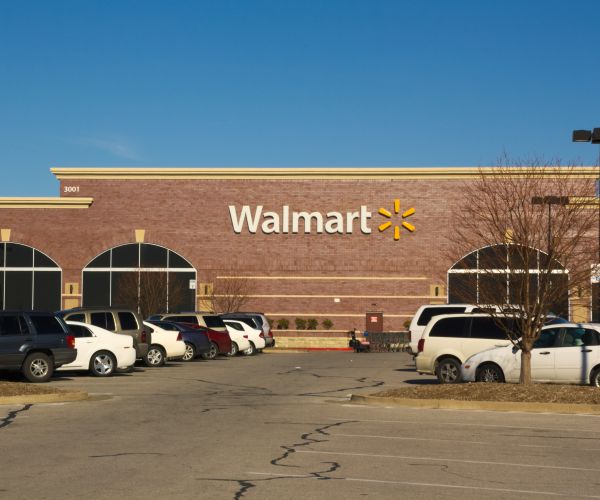 Walmart Pickup Towers for Online Orders Added to More Stores