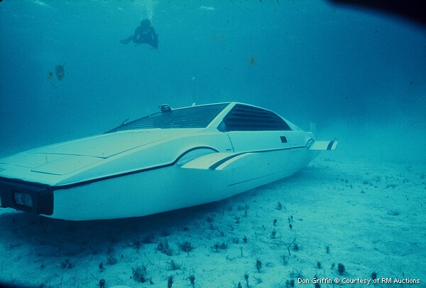 James Bond Submarine Car to Be Auctioned, May Fetch $1M