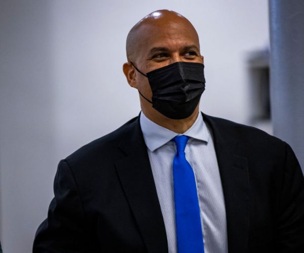 Sen. Booker Endorses GOP Amendment Opposing 'Defund the Police;' 'This Is a Gift'