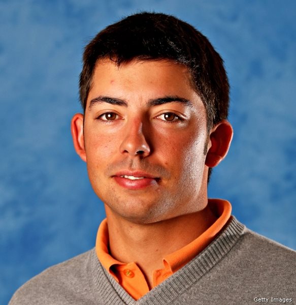 Pablo Larrazabal: Hornets Force Golfer Into Pond at Malaysian Open (Video)