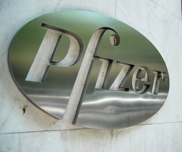 US Makes $1.95 Billion Deal for 100 Million Doses of Pfizer's COVID-19 Vaccine