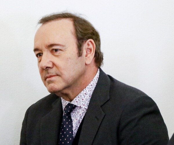 kevin spacey sits in court room