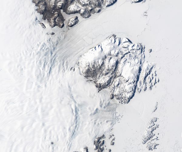 Zachariae Isstrom: Greenland Glacier Sheds 50B Tons of Ice a Year