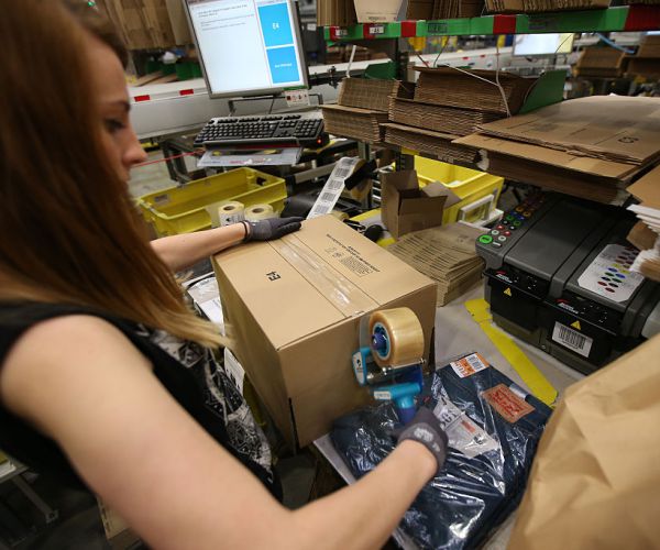 Amazon 30-Hour Workweek: Company Tests Reduced Employee Schedule