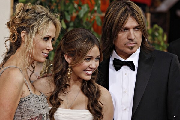 Miley Cyrus Parents' Divorce Is Off, Therapy Sessions Saved Couple