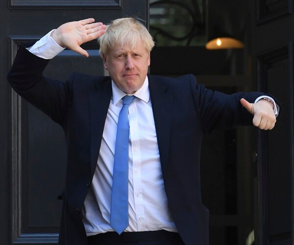 UK's Johnson Asking Everyone to Stay at Home in Letter to Nation