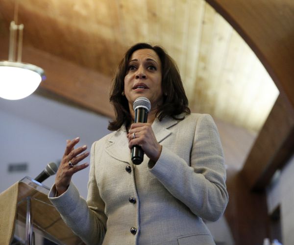 Harris Takes Pragmatic Stance to Stand Out in Dem Field