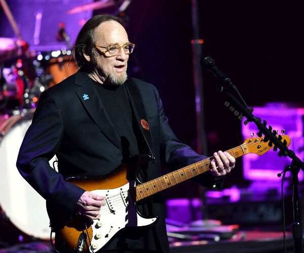 singer and composer stephen stills 