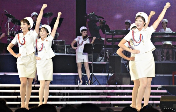 Kim Jong-un's Favorite Pop Queens, the Moranbong, Stage Comeback