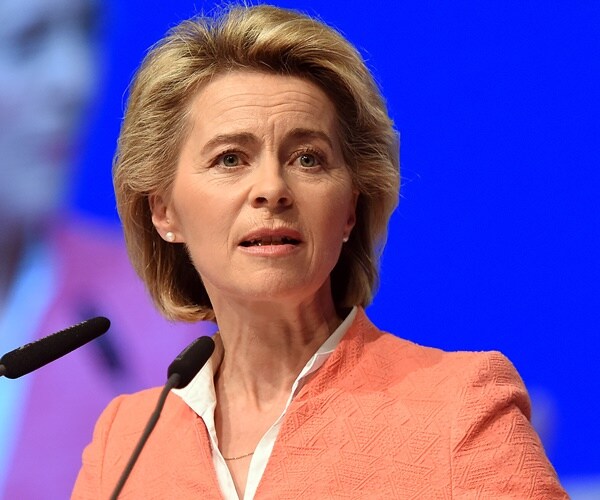 German Defense Minister Shuns Hijab, Causes Social Media Stir