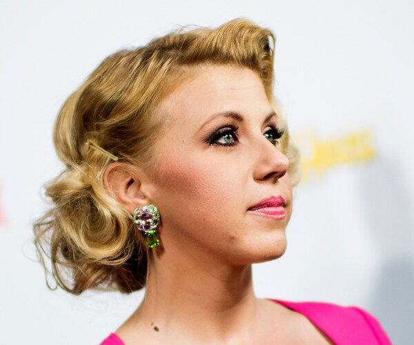 Jodie Sweetin Hospitalized After Injury During 'DWTS' Rehearsal