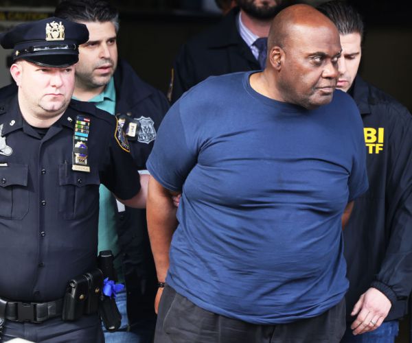 Syrian Man Who Helped Police Arrest Brooklyn Subway Shooting Suspect Speaks Out