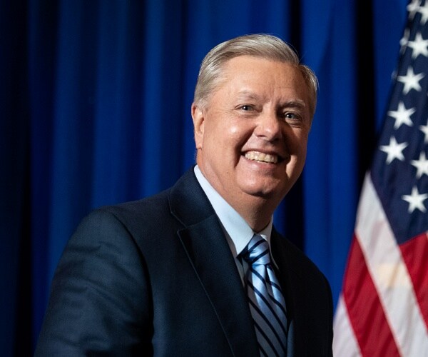 lindsey graham walks onstage