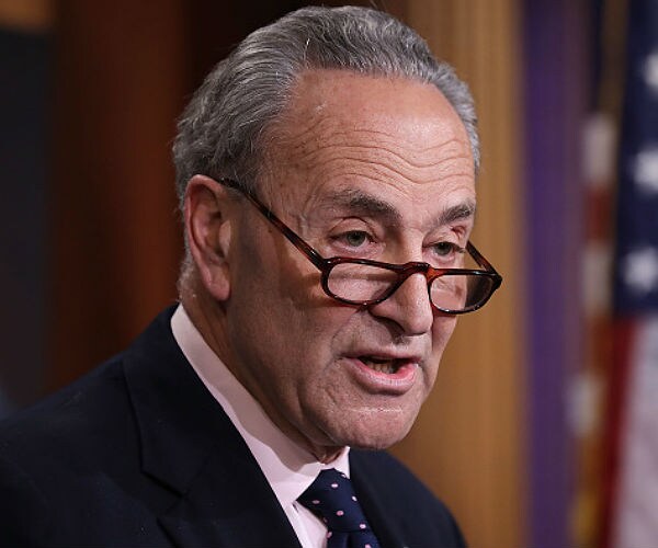 Schumer: Trump Should Release Transcript of Russian Meeting