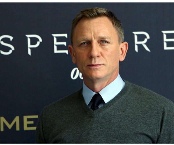 'Spectre' Reviews Mixed as Some Feel Daniel Craig's Bond Is Stale