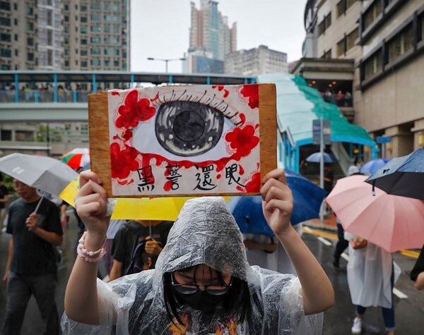 Hong Kong Police Turn Water Cannon on Protesters, Fire Tear Gas