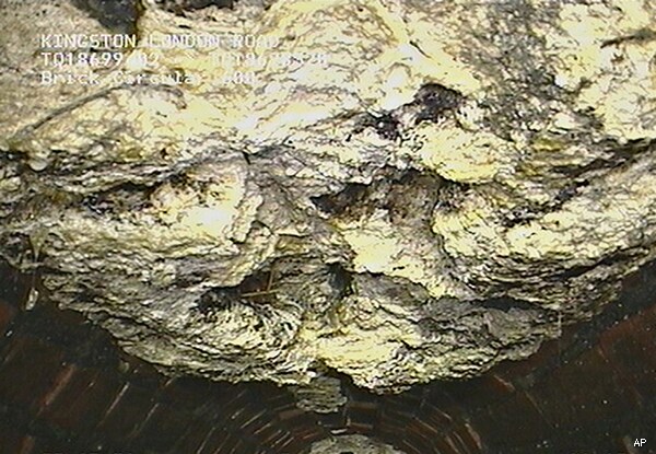 15-Ton 'Fatberg' Amassing in London Sewer Clogs City's Pipes