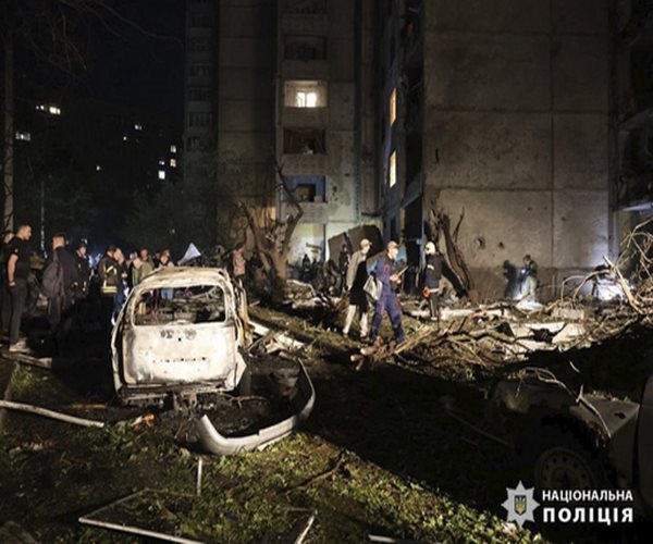 Over 20 People Wounded After Russia Strikes Apartment Blocks in Ukraine's Kharkiv