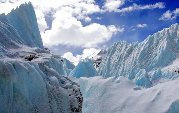 Mount Everest Glaciers Could Disappear by 2100, Study Warns