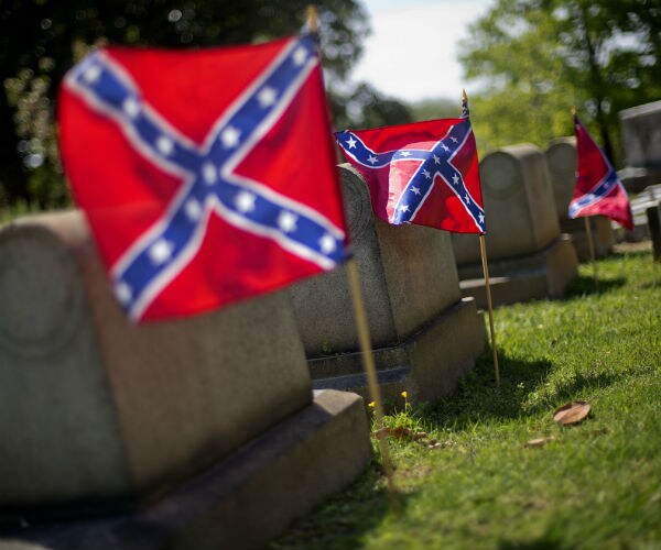 Wisconsin Mayor Orders Confederate Statues Removed From Cemetery