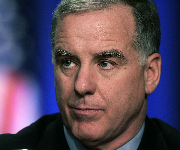 Former DNC Chair Howard Dean 'Shocked, Disappointed' Over DNC Emails