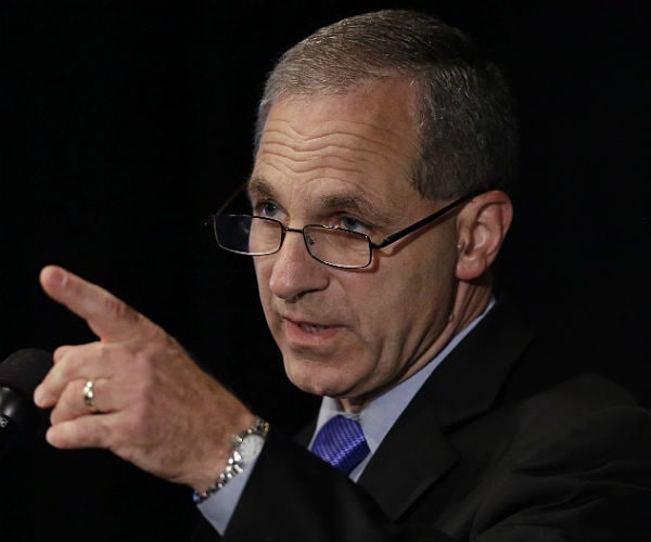 Ex-FBI Chief Louis Freeh Moves HQ to Palm Beach, Eyes Parkland Probe