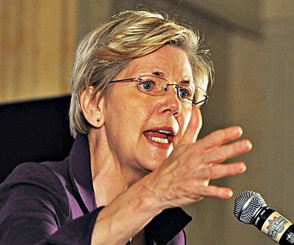 Elizabeth Warren Too 'Angry' to Be Effective, Says Warren Buffett