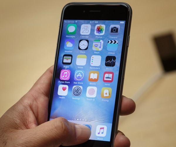 iPhone 'Touch Disease' Paralyzes Screen, Called a 'Ticking Bomb'