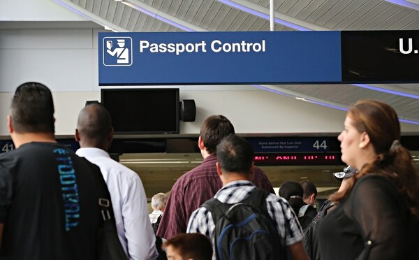 Poll: Americans Avoid International Air Travel Over Ebola