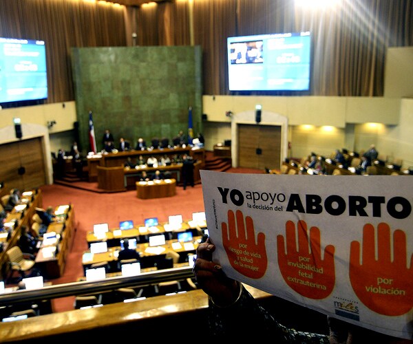 Chile Legalizes Abortion in Limited Cases