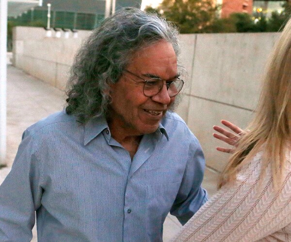 John Kapoor, Insys Pharma Exec, Charged With Helping to Fuel Opioid Crisis