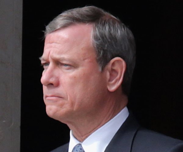 Roberts Facing Dilemma With Gridlocked Supreme Court