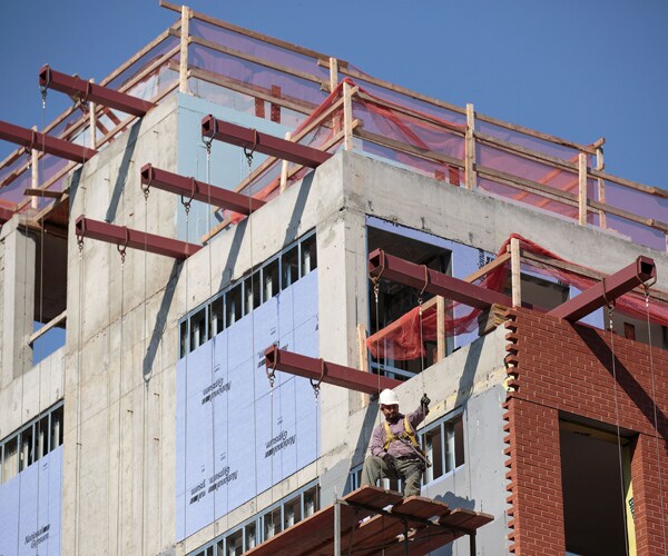 Construction Spending Falls to 1-Year Low, Says Commerce Dept.