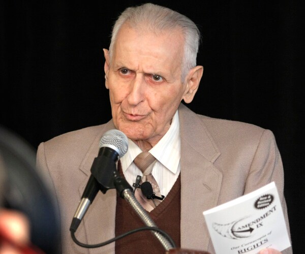 Kevorkian Archive: 'Dr. Death' Posthumously Redeemed After 5 States Legalize Assisted Suicide?