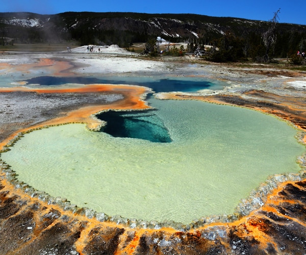 Yellowstone Supervolcano Sits at Mouth of a River of Magma?