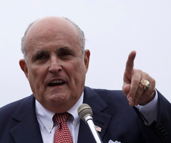 rudy giuliani speaks on the stump