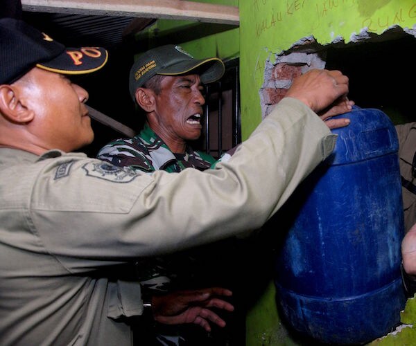 Indonesia Bootleg Alcohol Blamed for at Least 90 Deaths