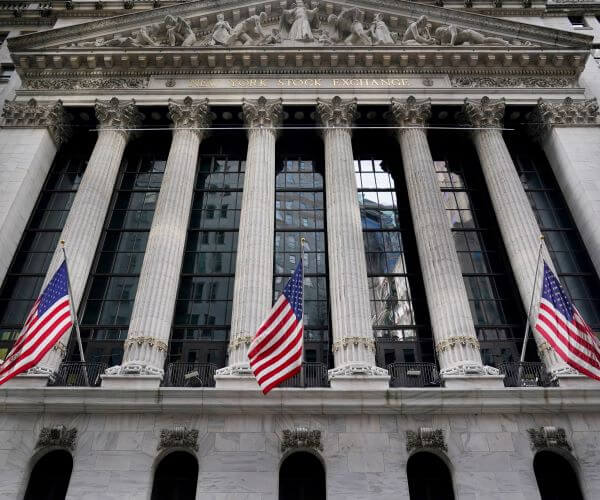 Futures Fall as Chip Stocks Drag, Fed Decision Awaited | Newsmax.com