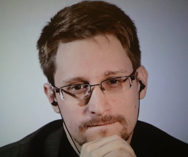 Edward Snowden: Assange Arrest a 'Dark Moment' for Press Freedom