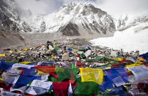 Mount Everest Avalanche Kills at Least 12 in Peak's Deadliest Snowslide 