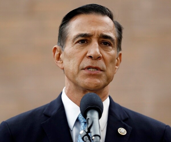 darrell issa speaks into microphone