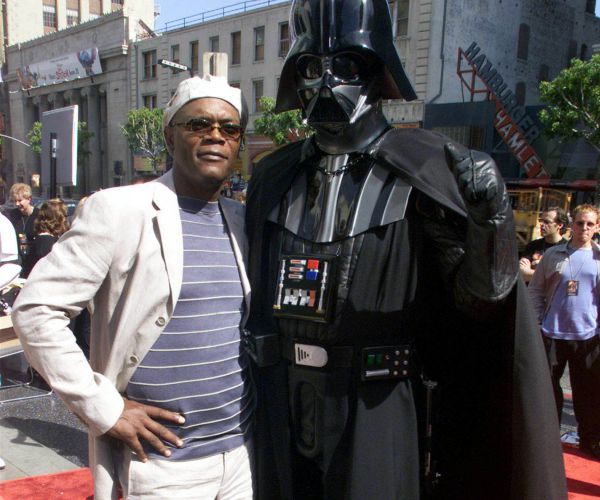 Samuel L. Jackson: Mace Windu Alive Despite Falling in 'Star Wars' Film