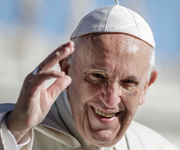 Pope 'Heresy' Corrected Dramatically by Conservative Catholics